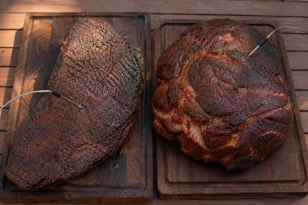 Correct temperature probe placement in brisket and pork butt